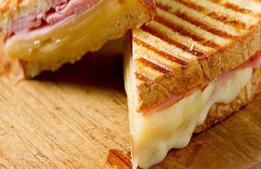 TOSTADO JAMON y QUESO